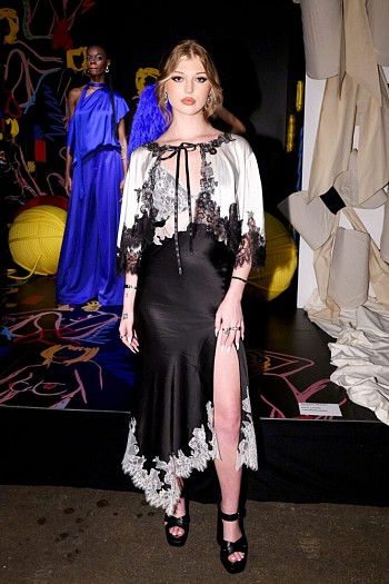 Loren Gray Stuns in High Slit Sexy Dress, Flaunting Gorgeous Legs at Alice + Olivia Fall 2024 Presentation!